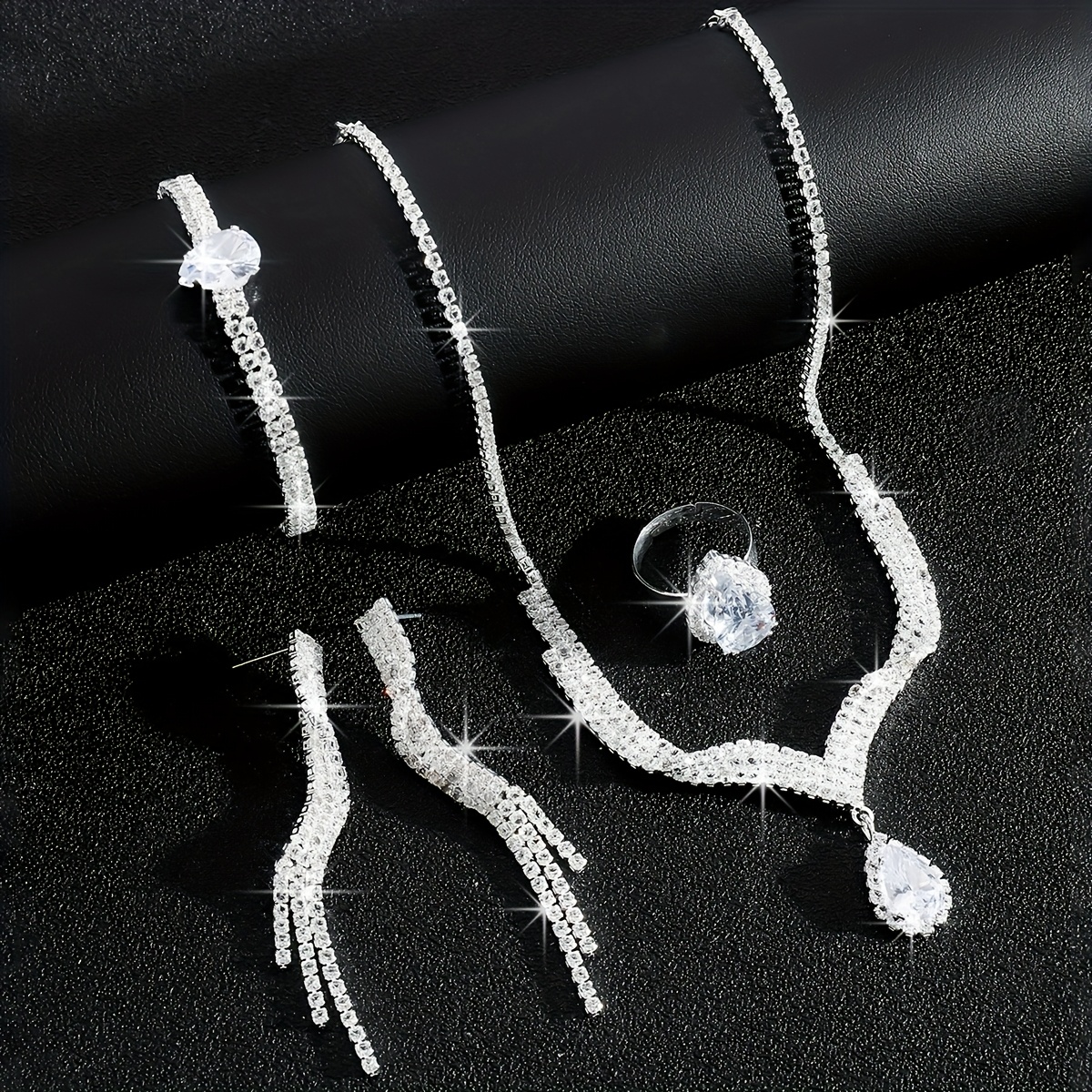 Sparkling Geometric Bridal Jewelry Set